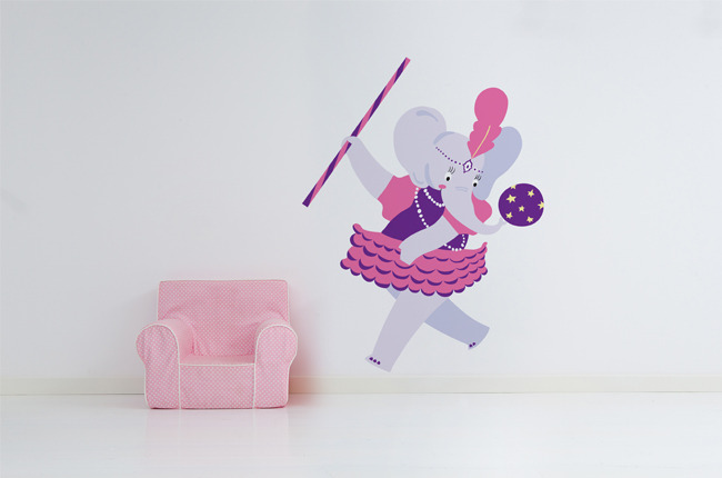 LUCY WALL DECAL DAS1001B - WALL & PAPER